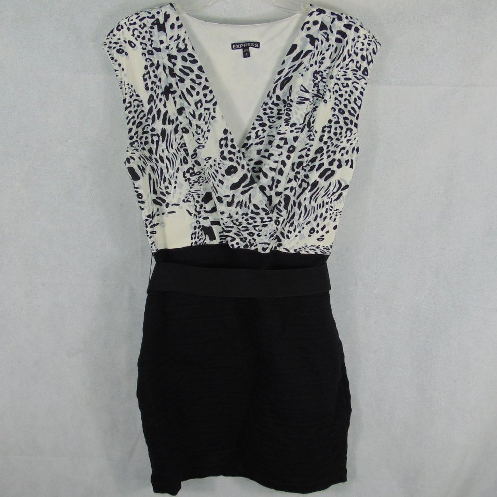 Express Mini Dress Animal print w Belt size M